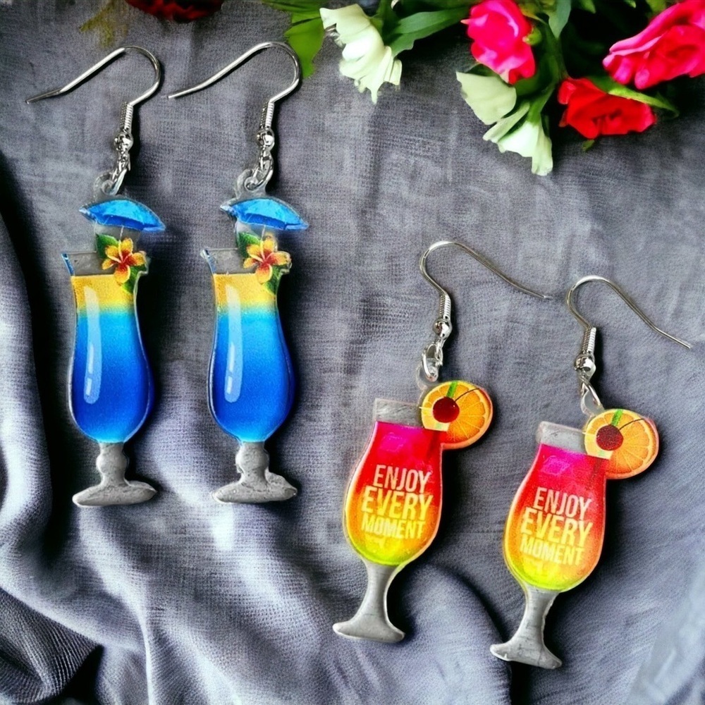 Cheers to Style! š¹ Tropical Cocktail Earrings for Every Occasion! NWT Summertime - Picture 1 of 3